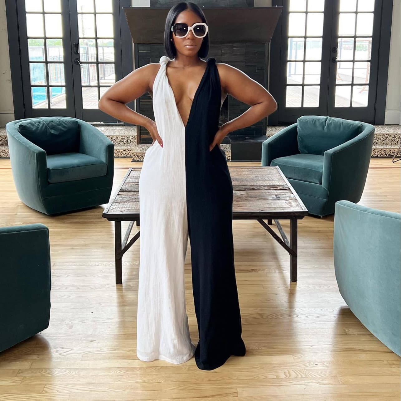 Women's dress black and white color jumpsuits