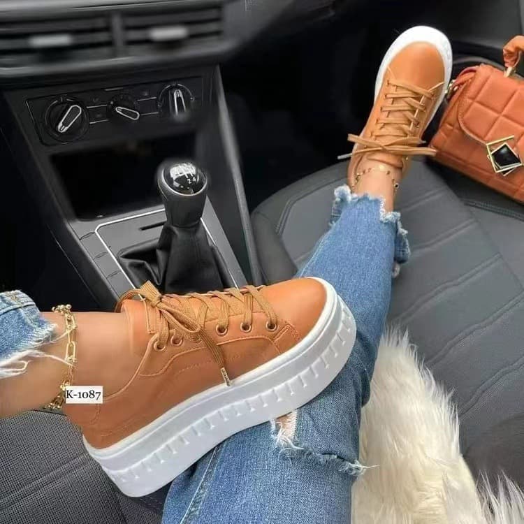Chaussures pour femmes, grandes pointures, simples, à bout rond, semelle épaisse, décontractées, en caoutchouc