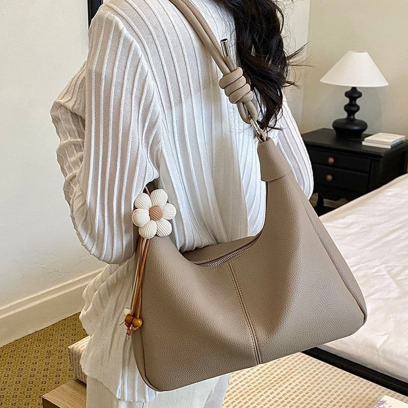Women's Underarm 2026 New Summer Crescent Dumpling Fashionable High-End Shoulder Commuting Crossbody Bag