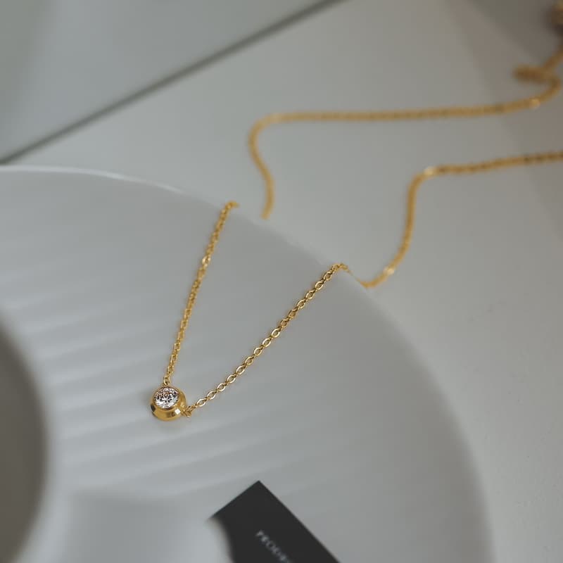 Mini Single Diamond Titanium Steel For Women Hot Trending Jewelry Pendant Accessories Collarbone Chain Necklace