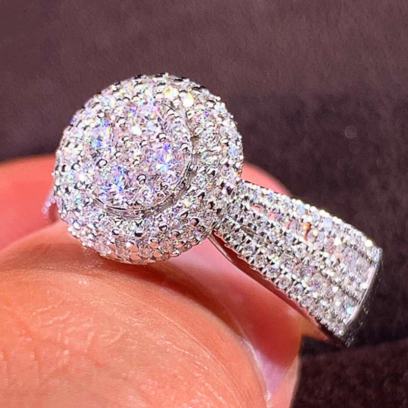 Trend Exquisite Diamond Ring Simulation Super Flash Diamond Copper Ring Women's Best Selling Micro Inlaid Diamond Hand