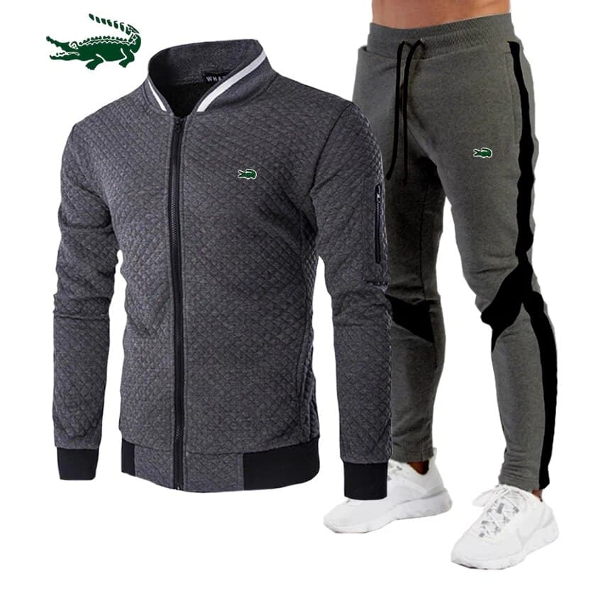 Ensemble de survêtement brodé de haute qualité pour homme.