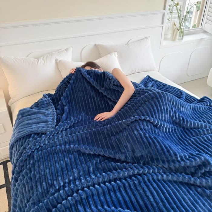 Blanket Milky Velvet Thickened Flannel Blanket Strip Coral Velvet Cover Blanket