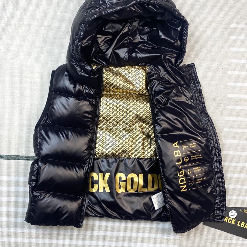 ​Kids' Hooded Puffer Vest With Gold Letter Print - Lightweight Warm Winter Vest For Boys & Girls, Black Sleeveless Jacket