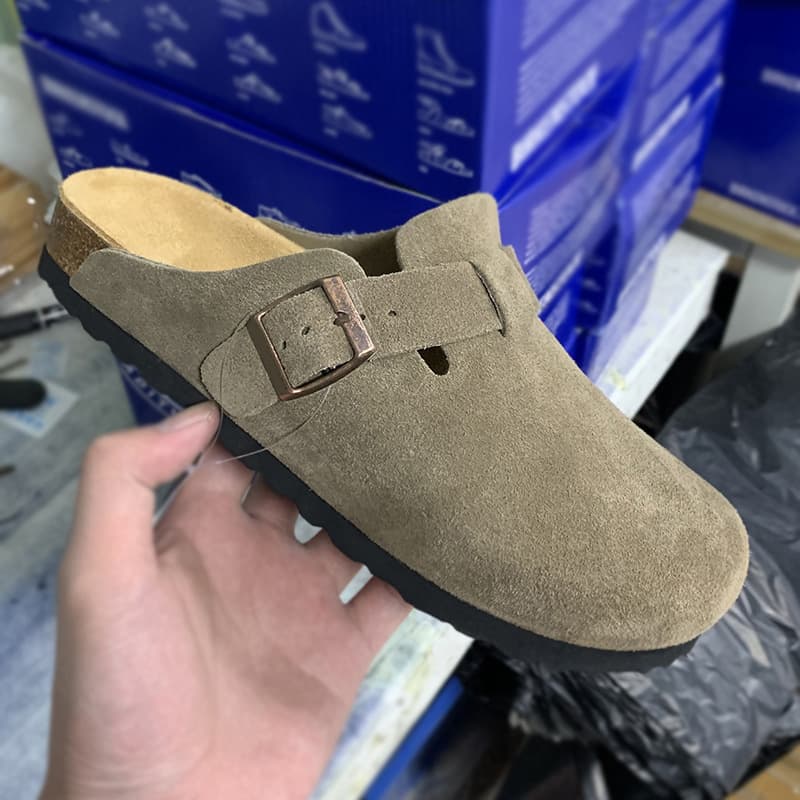 Pantoufles en cuir de vachette pour hommes et femmes, chaussures confortables en liège, semelle plate, bout décontracté