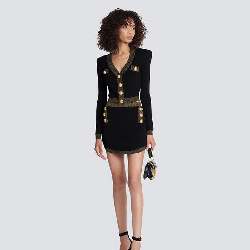 Women's Spring And Autumn High-end Fashionable Bottoming Shirt Gold Button Celebrity Style Top Trendy