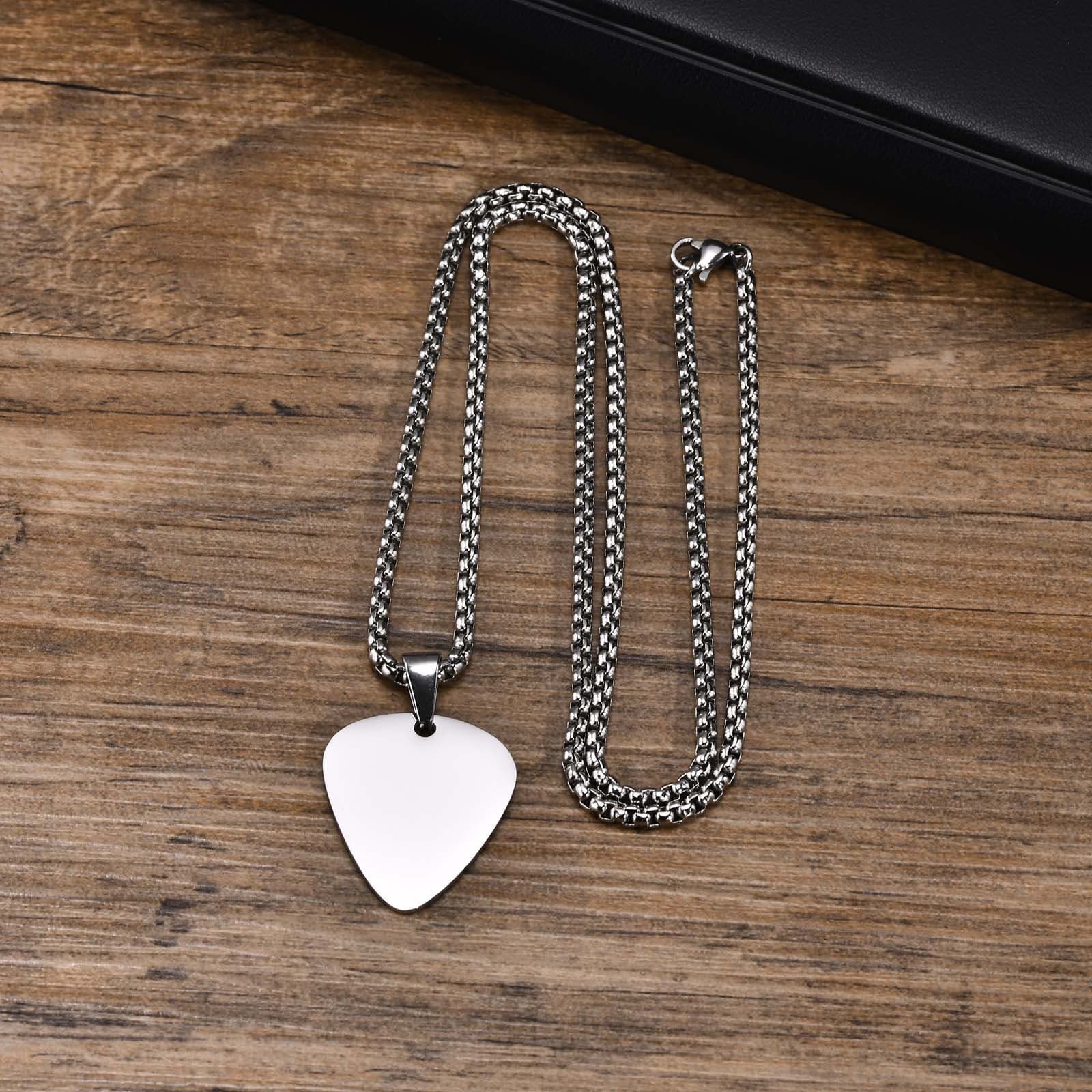 Collier en acier titane avec inscription transfrontalière pour médiator de guitare, amour de couple qui ne se décolore pas, mode simple européenn