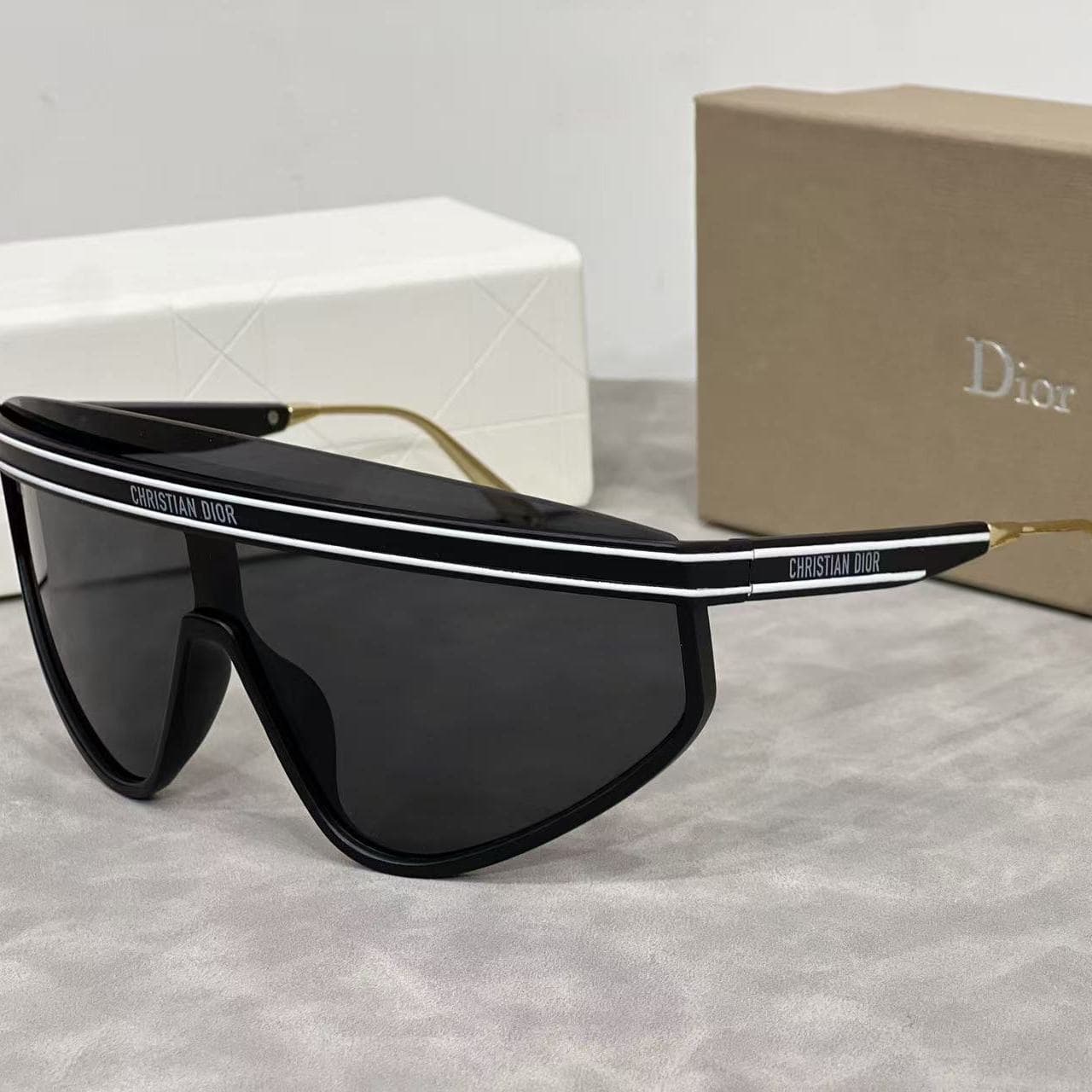Lunettes de soleil tendance à grande monture pour femmes, style américain, coupe-vent, une pièce