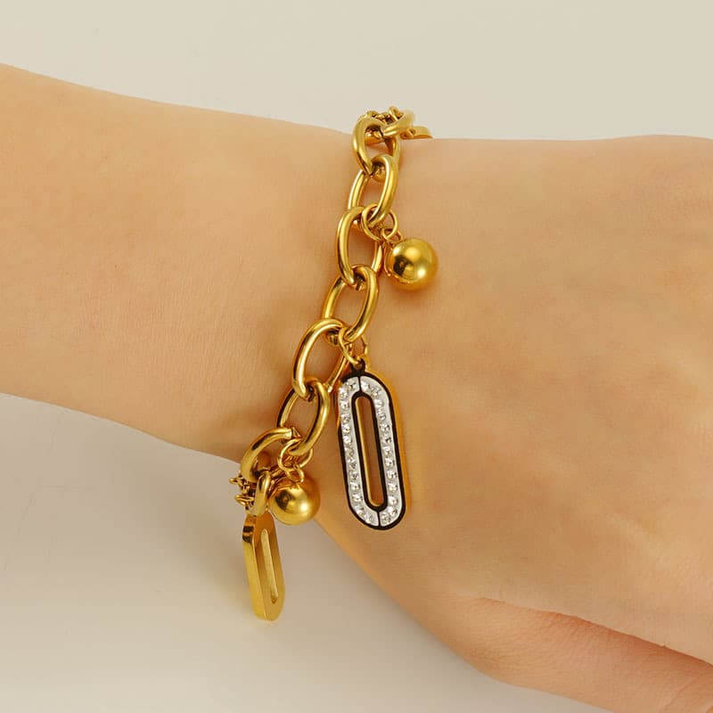 Fashionable and personalized stainless geometric diamond inlaid bracelet, titanium steel golden commuting versatile