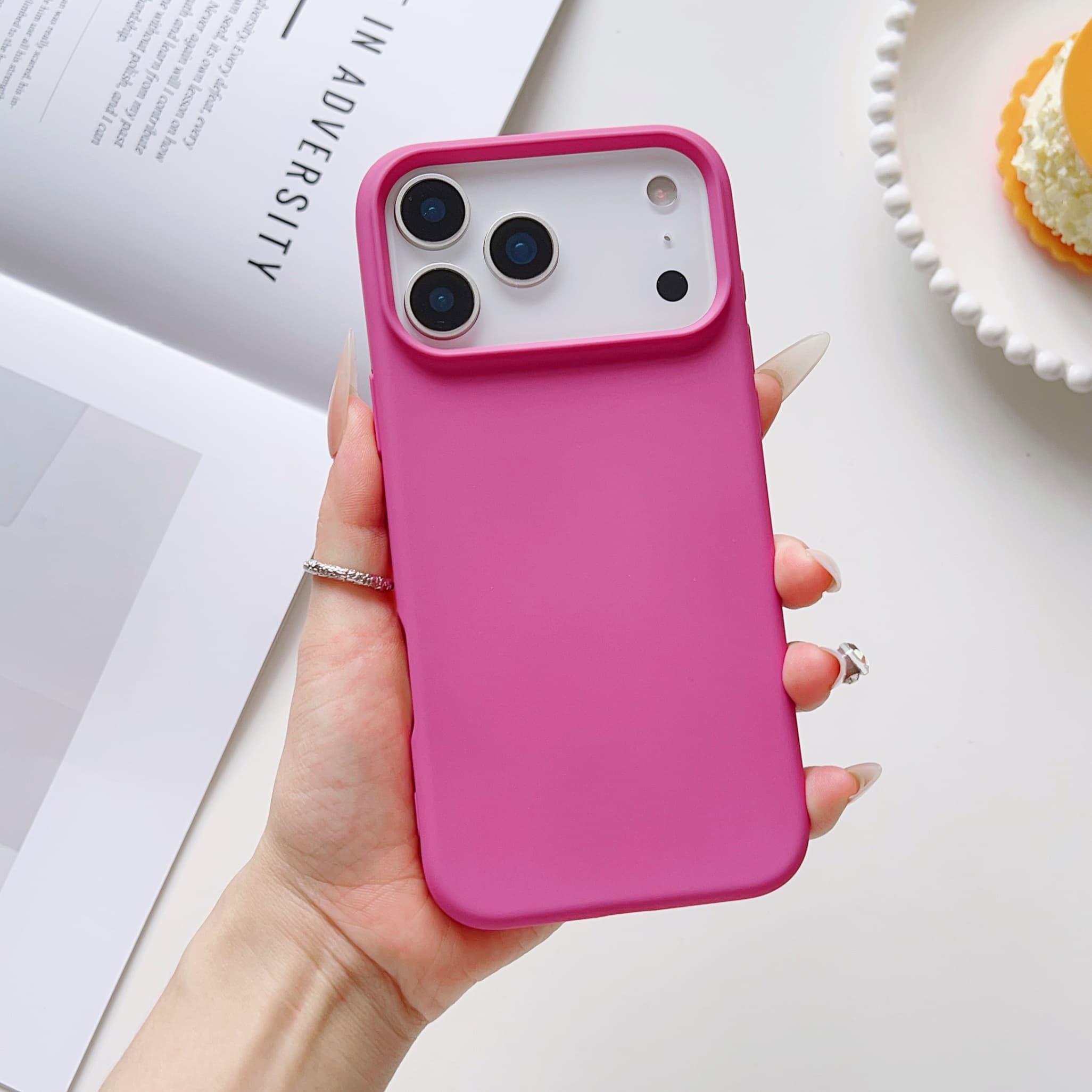 Coque de téléphone portable en silicone liquide de qualité supérieure, résistante à la saleté et compatible avec les modèles 17 Pro, 17 Pro M