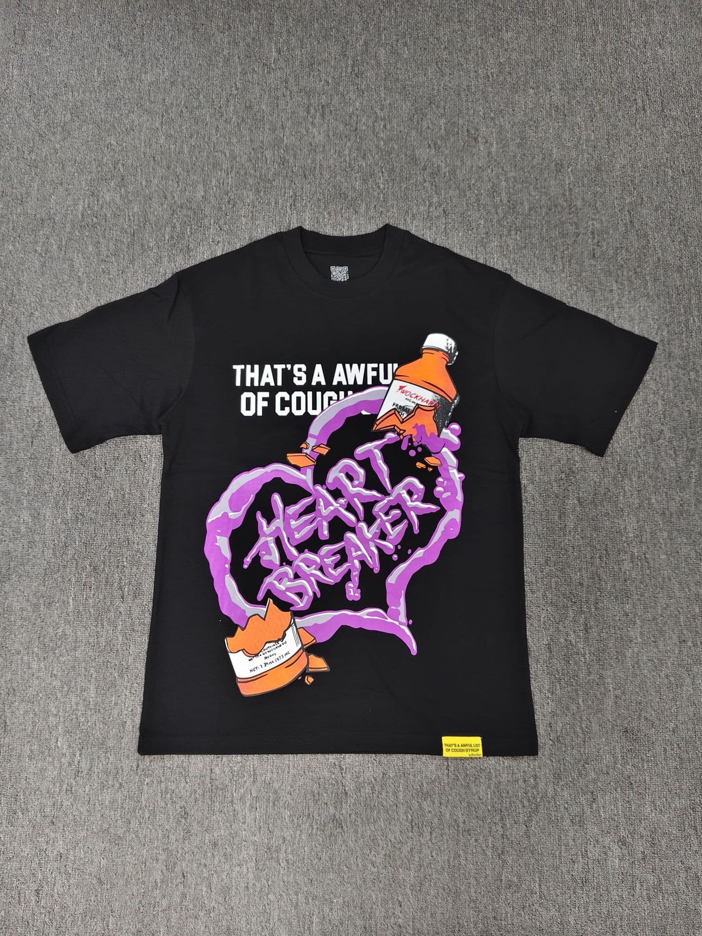 C'EST UNE QUANTITÉ ÉNORME DE SIROP CONTRE LA TOUX. C'est une marque tendance transfrontalière établie de longue date pour les t-shirts à manches