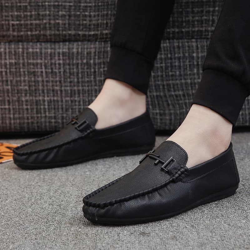 New men's bean shoes striped soft leather light lazy shoes cover feet fashion casual shoes all fashion men's single shoes