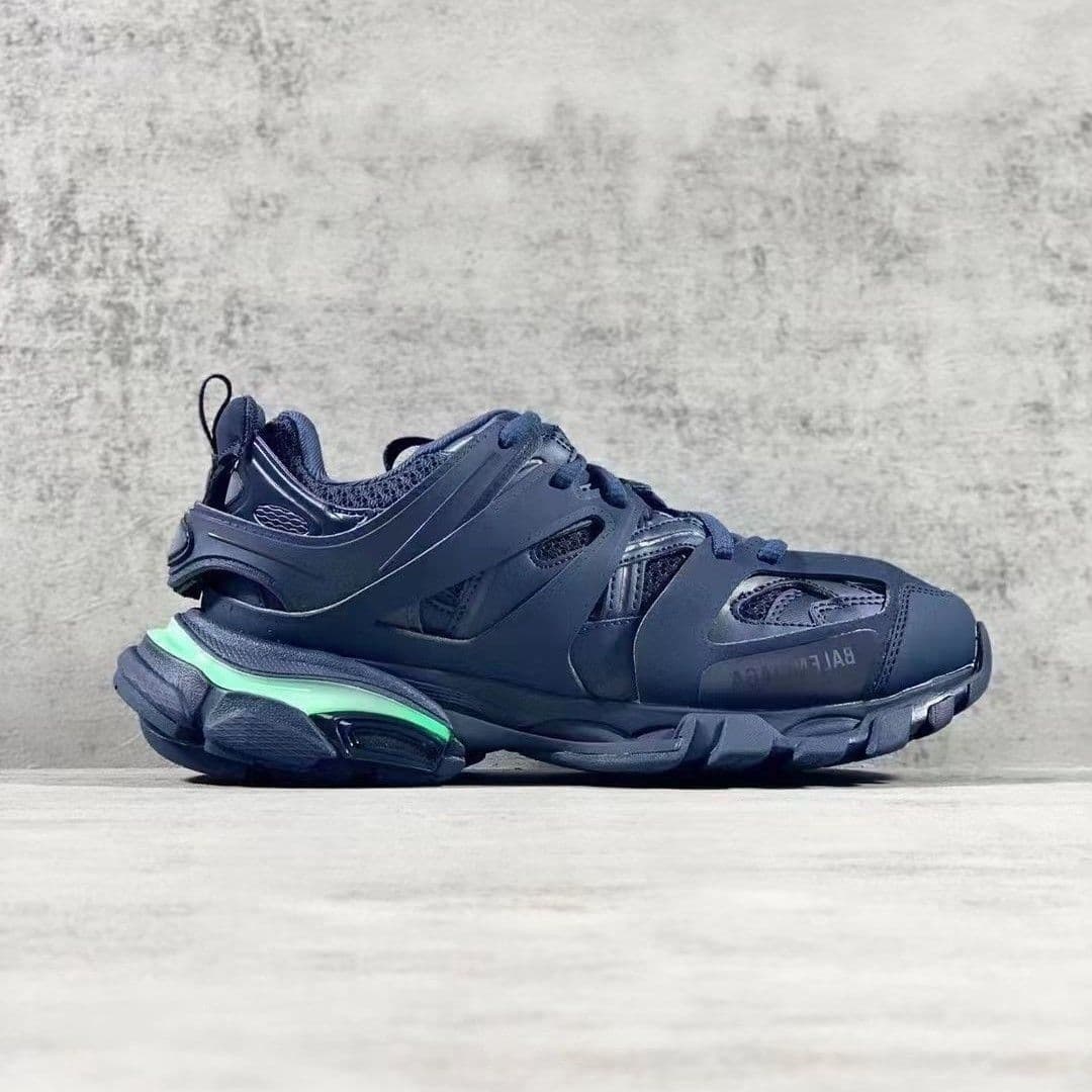 Nouvelles chaussures de sport décontractées Pure Original Paris Third Generation Dad Track 3.0 Retro à semelle épaisse rehaussante pour hommes
