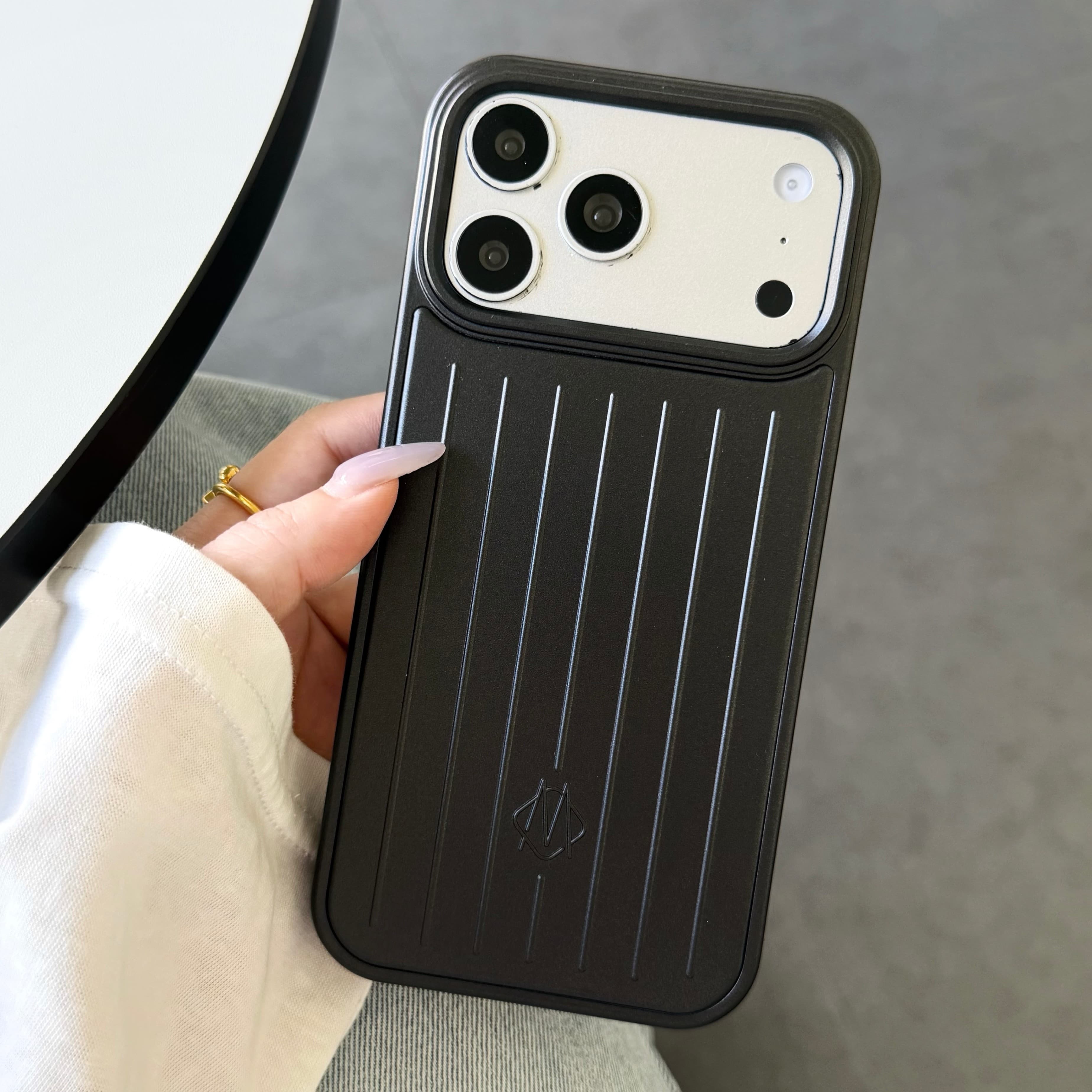 Coque iPhone 18 Pro Max XR OffMin pour iPhone 18 Pro Max, sans Redmi, en acrylique, grand format, renforcée, 2,0 mm, 200, neuve, pliable, en carton.