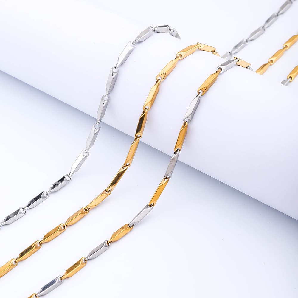Cross-border Fashion Men's Necklace, Titanium Versatile Collarbone Chain, Stainless Steel Electroplated With Real
