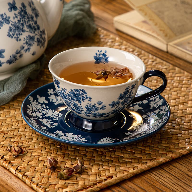 Blue Willow Ceramic Coffee Cup & Saucer Set – Hand-Painted Chinoiserie Floral Design, 220ml Vintage Tea Cup For Chinese Gongfu Tea & Espresso