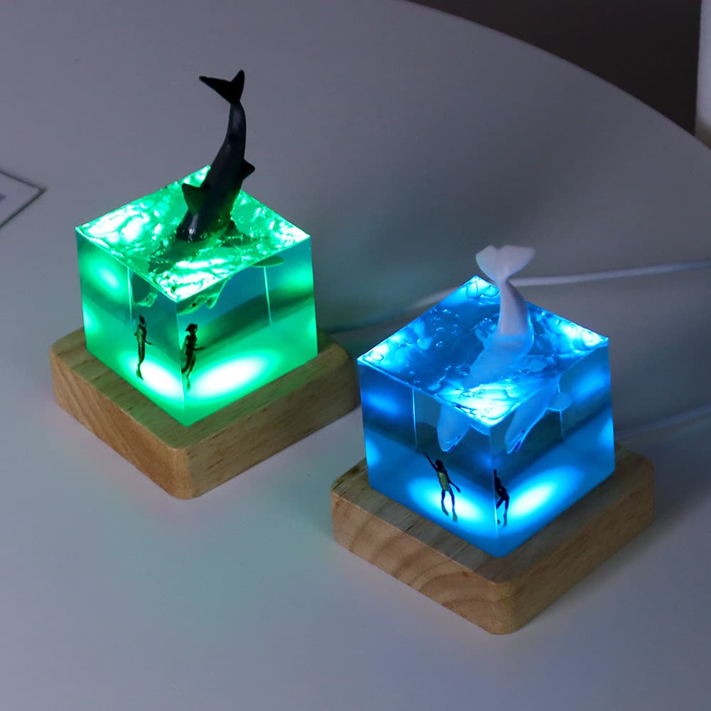 Micro Landscape Ocean Whale Nightlight Trendy Play Birthday Gift Giving Home Furnishing Desktop Living Room Resin