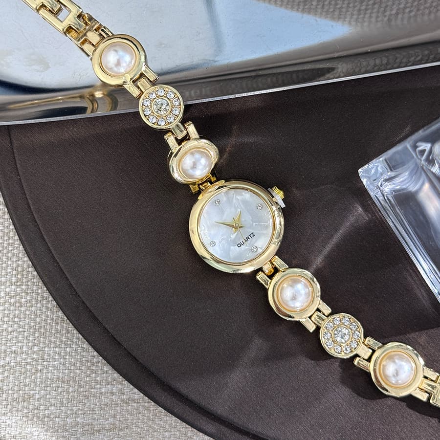 Pearl Quartz Watch Fashion Temperament Niche High Sense Ladies Bracelet Watch Work Daily Birthday Anniversary Valentine's Day Gift