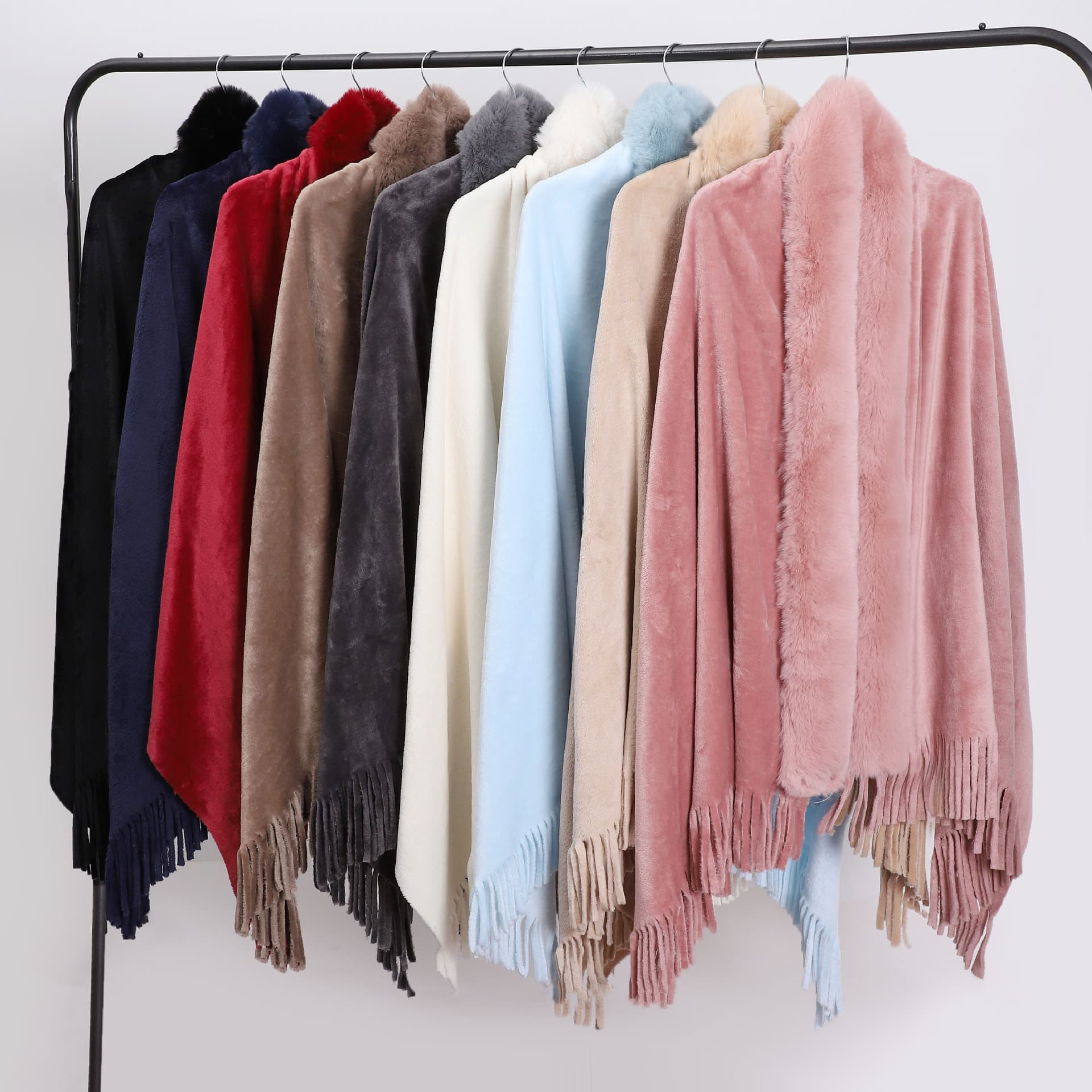 Large shawl scarf with double flanged pile collar fringe
