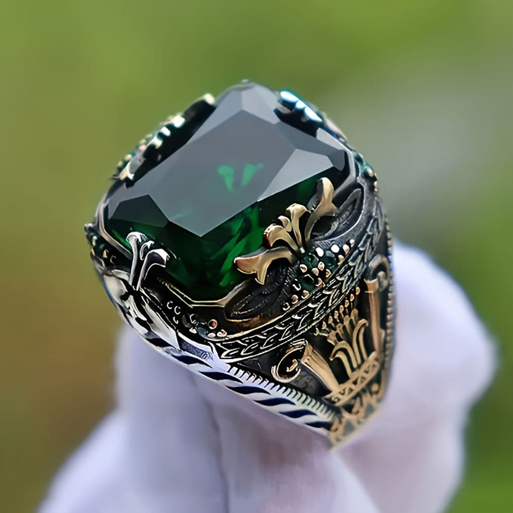Cross-Border Hot-Selling Luxury Alloy Green Gemstone Vintage Style Personality Hollow Domineering Men's Ring