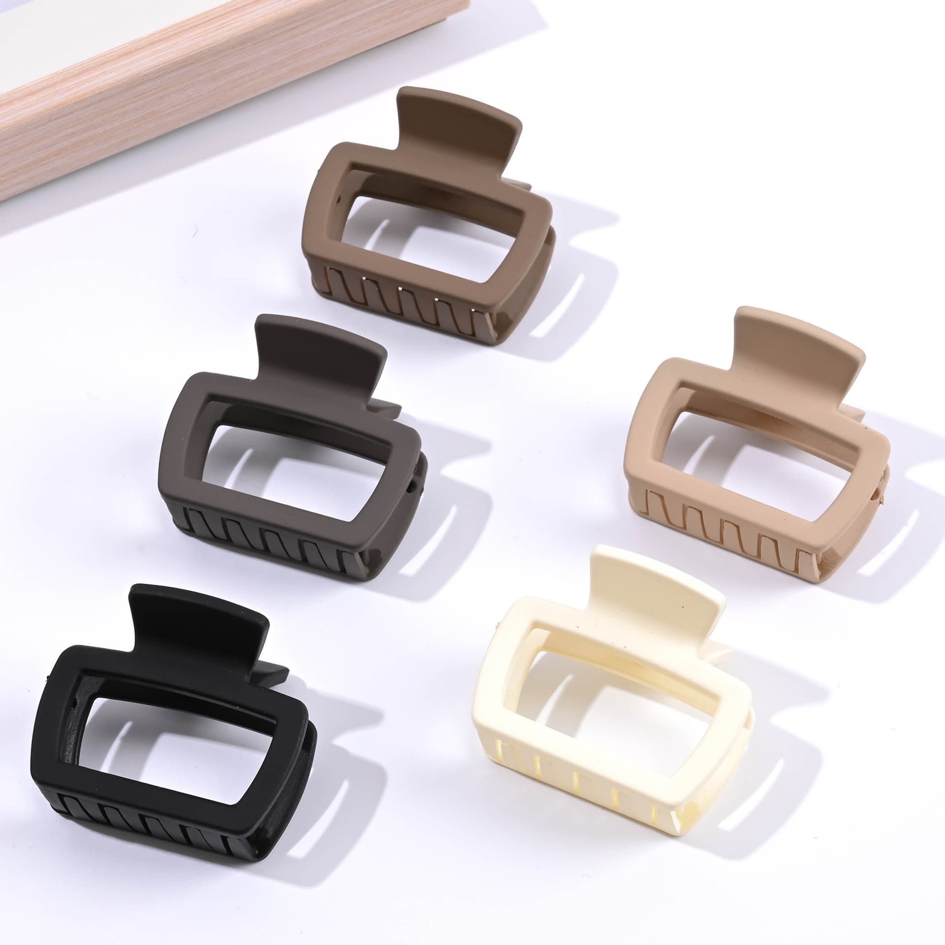4.5cm Medium-sized TV-shaped Square Clip Women, Suitable For Half-updo Hairstyles, Classic And Versatile, A Popular