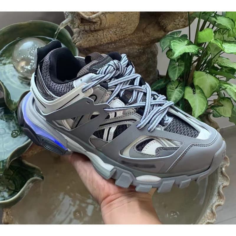 Chaussures de sport décontractées tendance, style papa, taille S, Paris Track 3.0 de troisième génération, avec éclairage LED intégré. Dispon