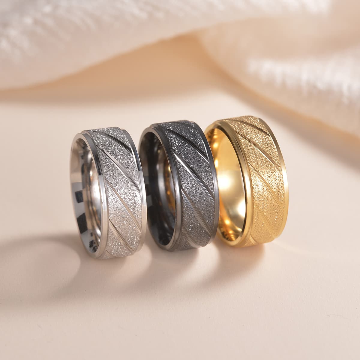 Men's new titanium steel jewelry 8MM men's outdoor ring wedding ring sand twill ring