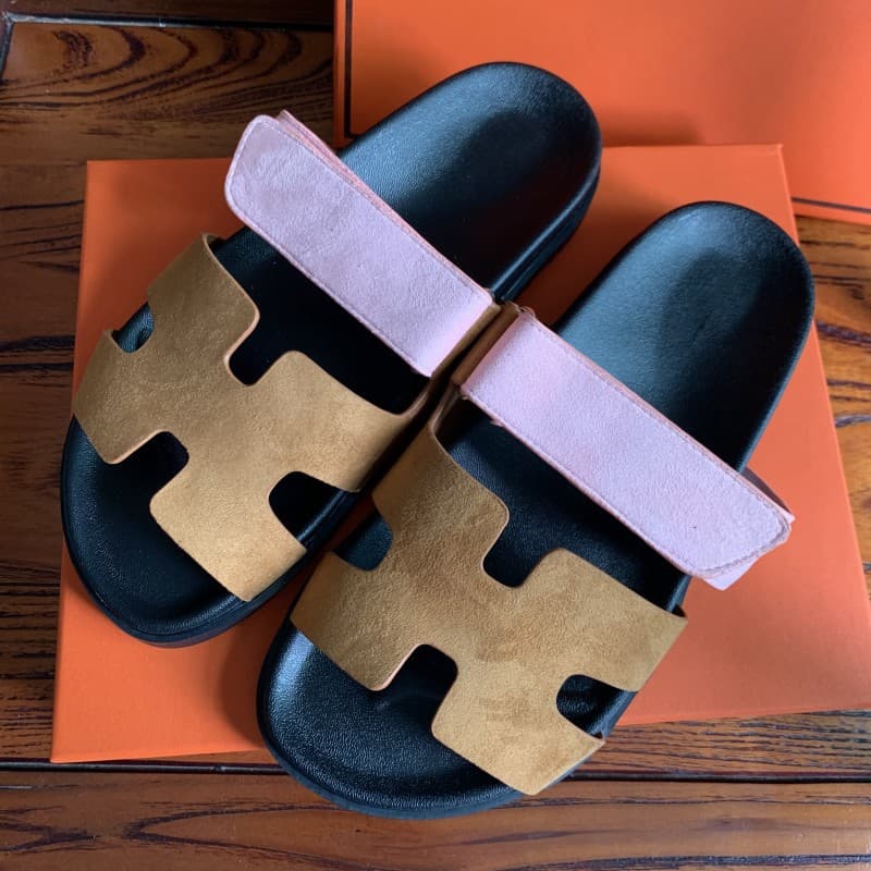 Chaussons d'extérieur pour femmes, style pur et original, semelles plates en cuir, velcro, pour la plage, 2025
