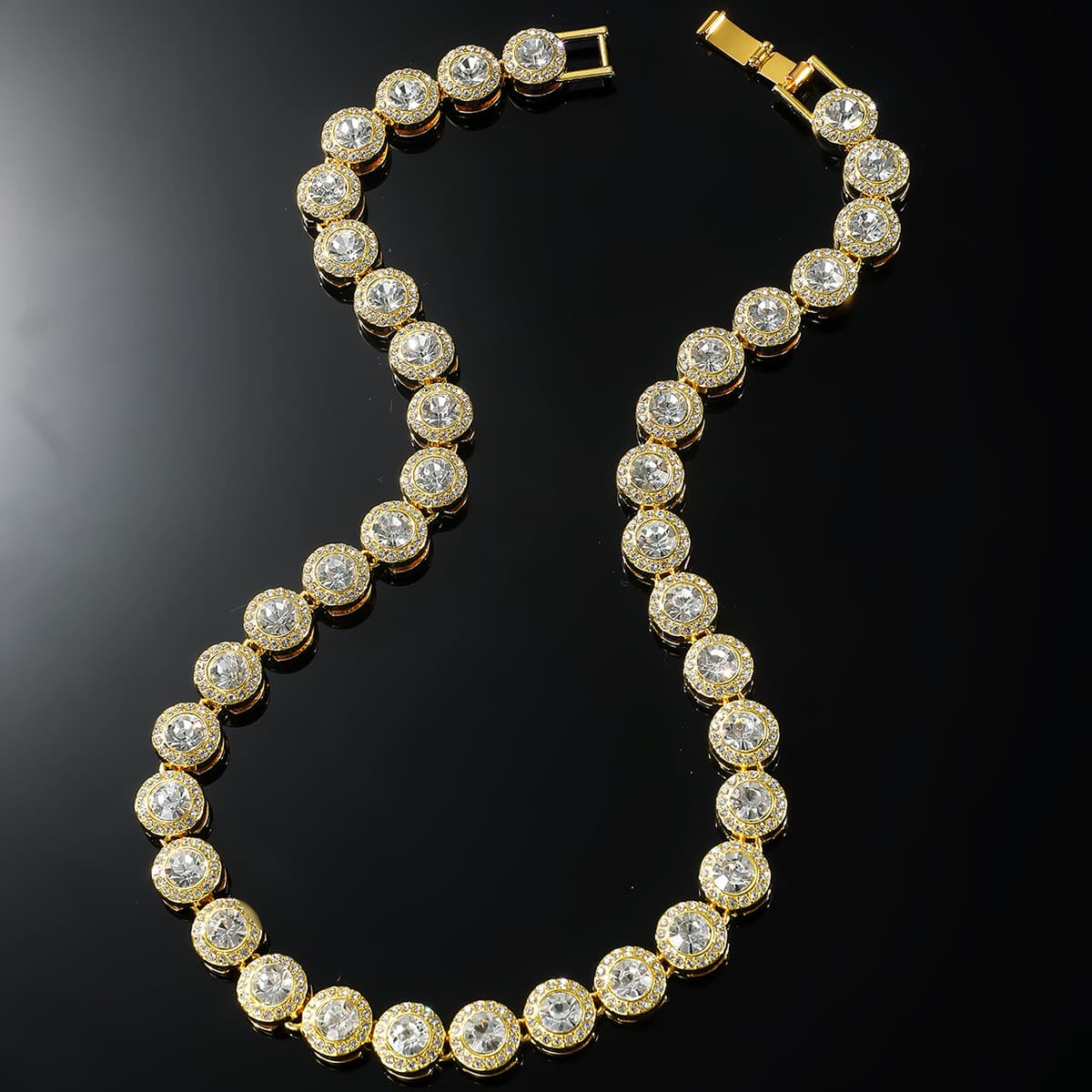 Collier rond en strass style hip-hop. Collier homme style hip-hop tendance, orné de strass.