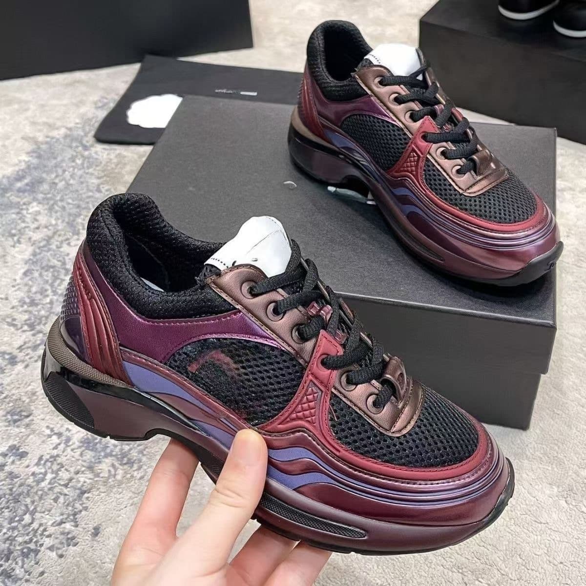 Nouvelles chaussures de course antidérapantes Curb Couple à semelle épaisse et color block