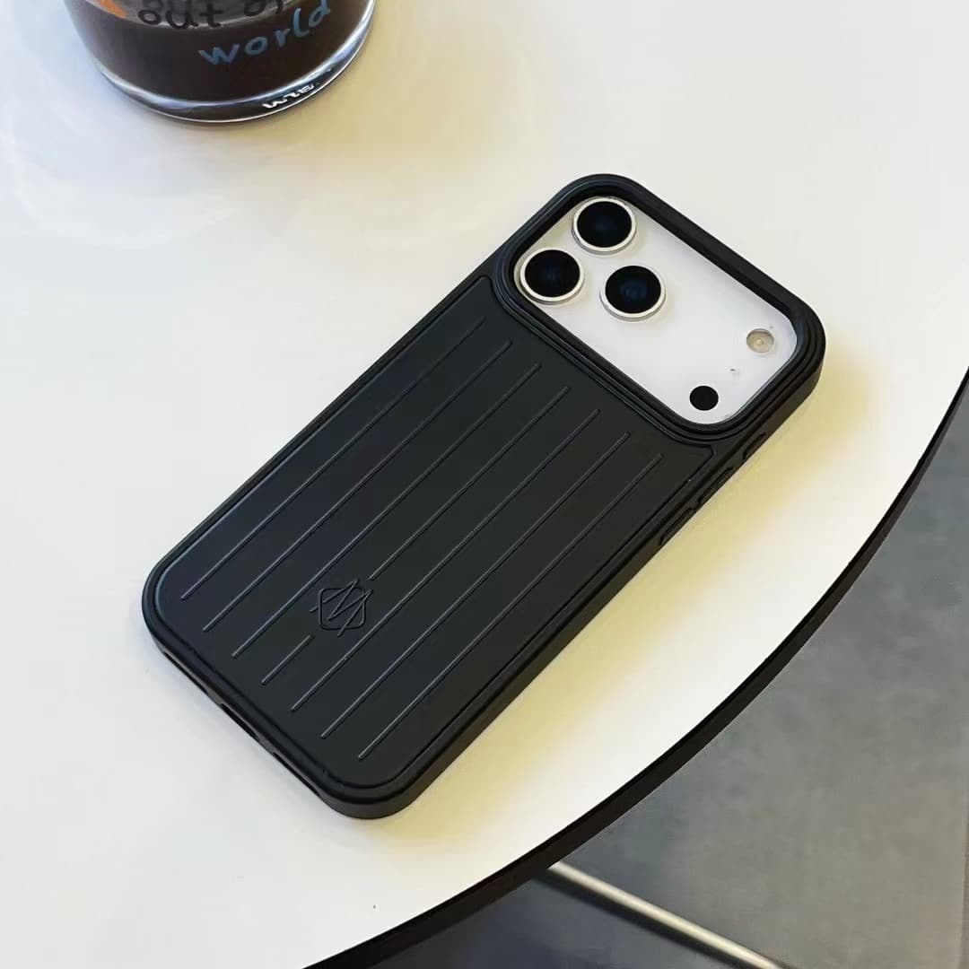 Étui de protection intégral en aluminium robuste de type valise pour iPhone 17, 16, 15, 14, 13 et 12 Pro Max - Style tendance