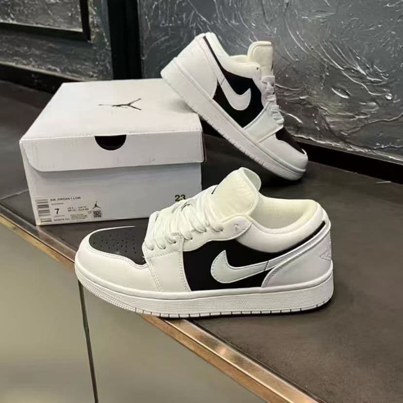 Skateboard de sport classique et polyvalent, original, bas, blanc, bout rouge, style Campus, unisexe, tendance et tendance.