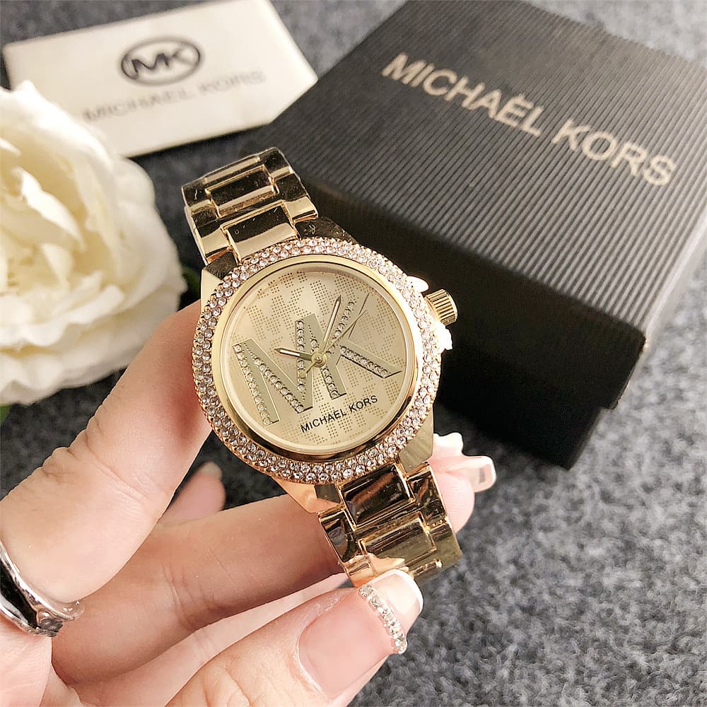 Montre femme de luxe légère et haut de gamme avec diamants, simple, romantique, déesse, étoile, avec modèles, montre tendance