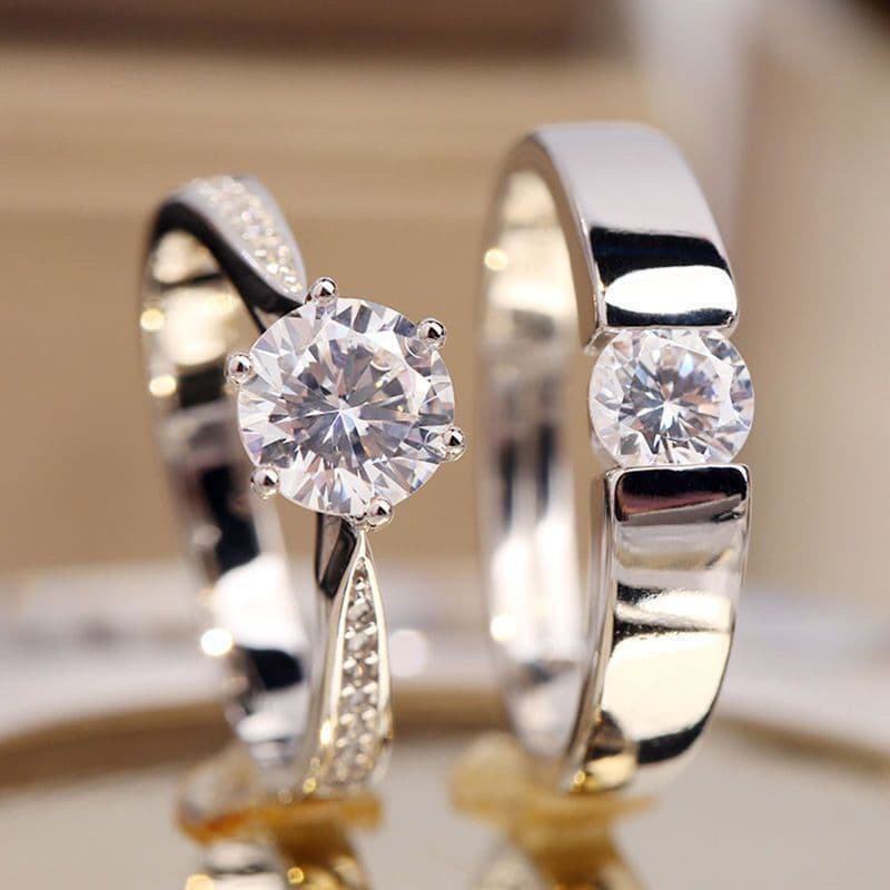 Couple Ring: A Simple Fashionable Korean Crown Zircon Pair for Men and Women, Open Wedding Simulation Diamond Ring