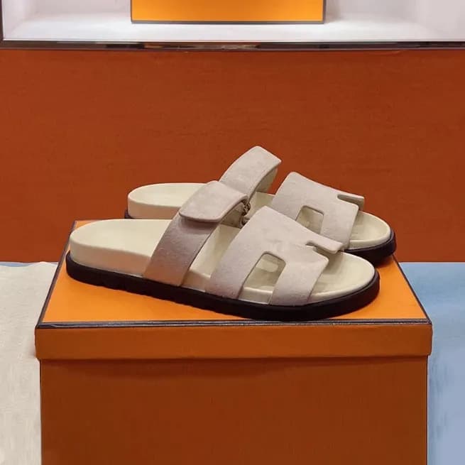 Pantoufles H, nouveau modèle été 2026 en stock, sandales antidérapantes et anti-odeurs pour femmes, grandes tailles, idéales pour le sport et la