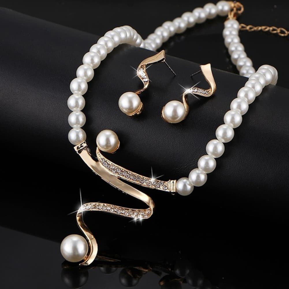 Qianbihe Rhinestone Pearl Beaded Necklace Stud Earrings Bridal Wedding Jewelry Set