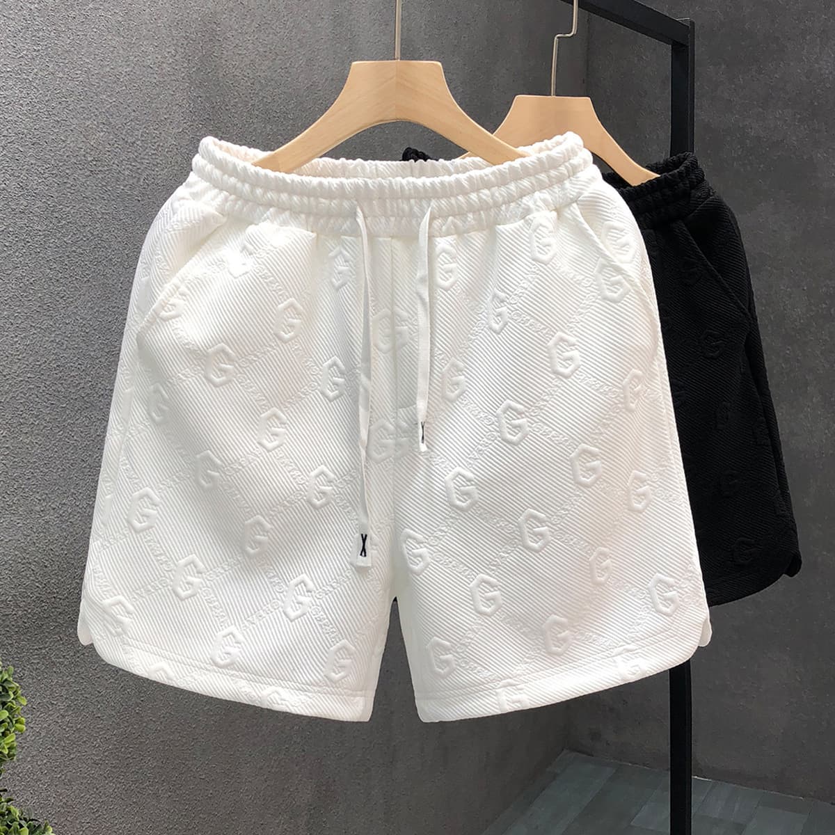 Men's Clothing High quality letter jacquard white shorts men's casual lace up sports pants men's home four quarter beach pants