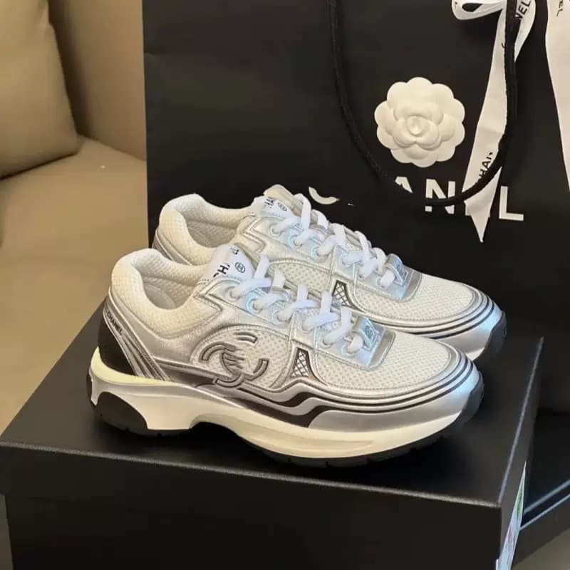 Nouvelles chaussures de course antidérapantes Curb Couple à semelle épaisse et color block