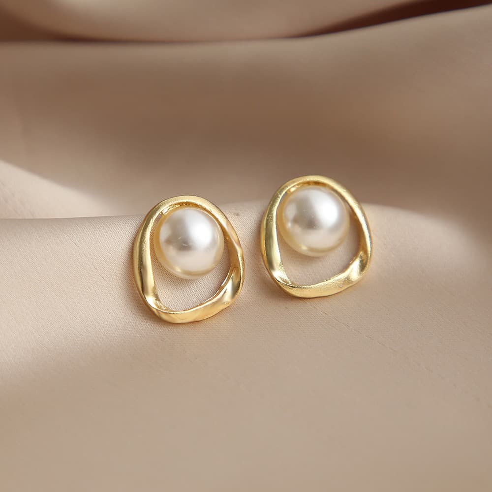 hot selling earrings creative retro temperament pearl earrings personality niche design earrings