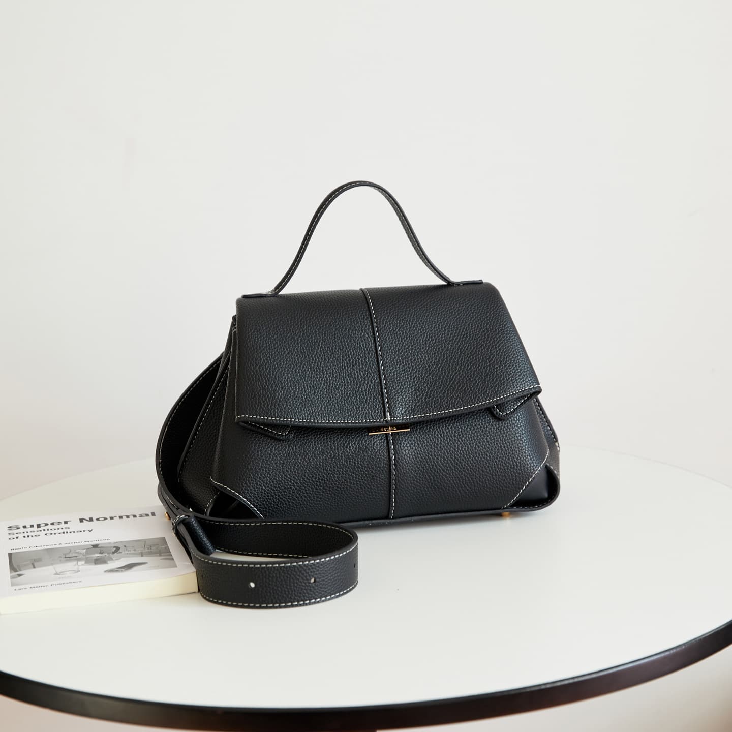 French-style Lychee-patterned Light-luxury Pleated Smile Large-capacity Niche Shoulder And Crossbody Bag, Fashionable