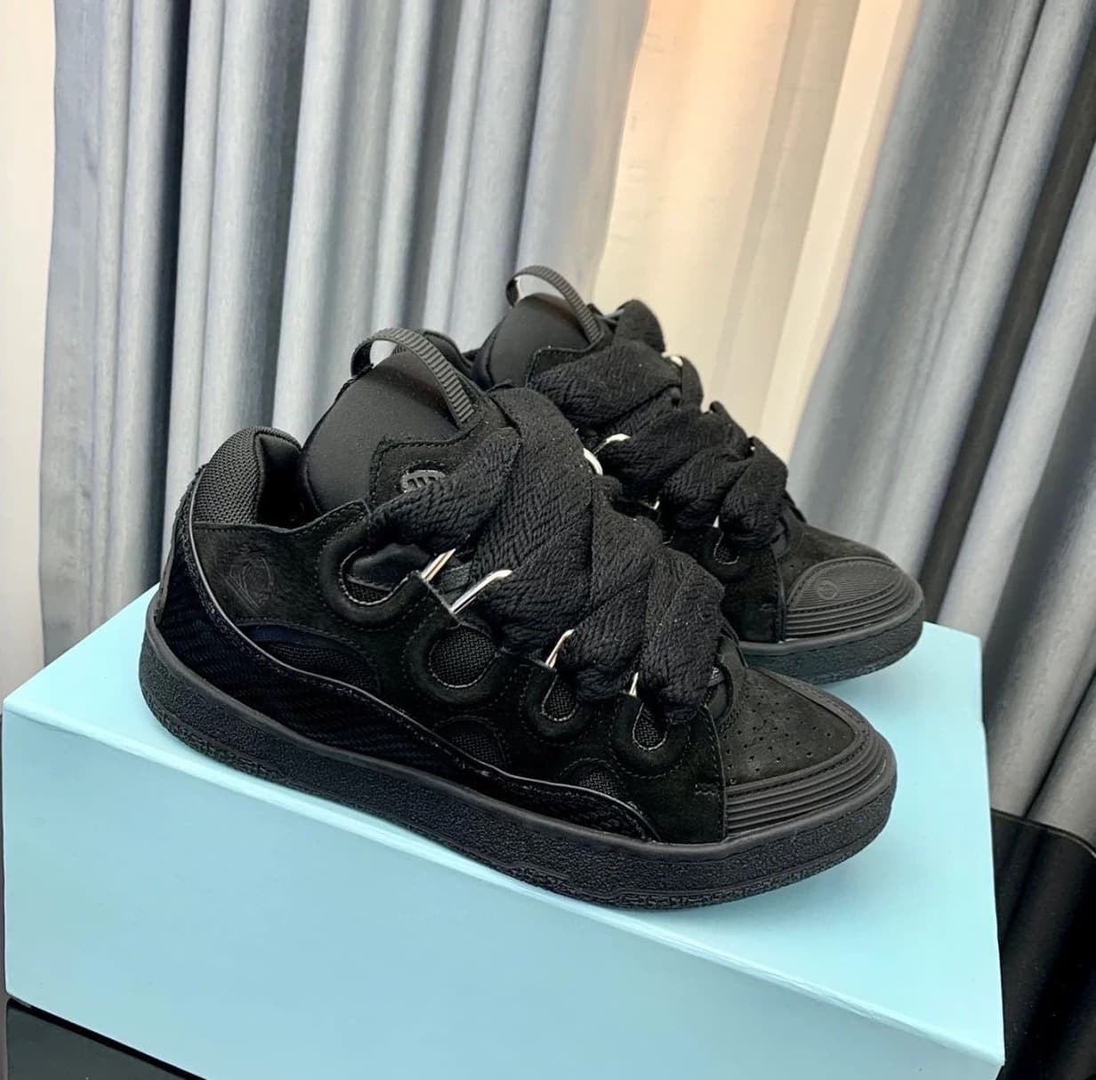Nouvelles chaussures de course antidérapantes Curb Couple à semelle épaisse et color block