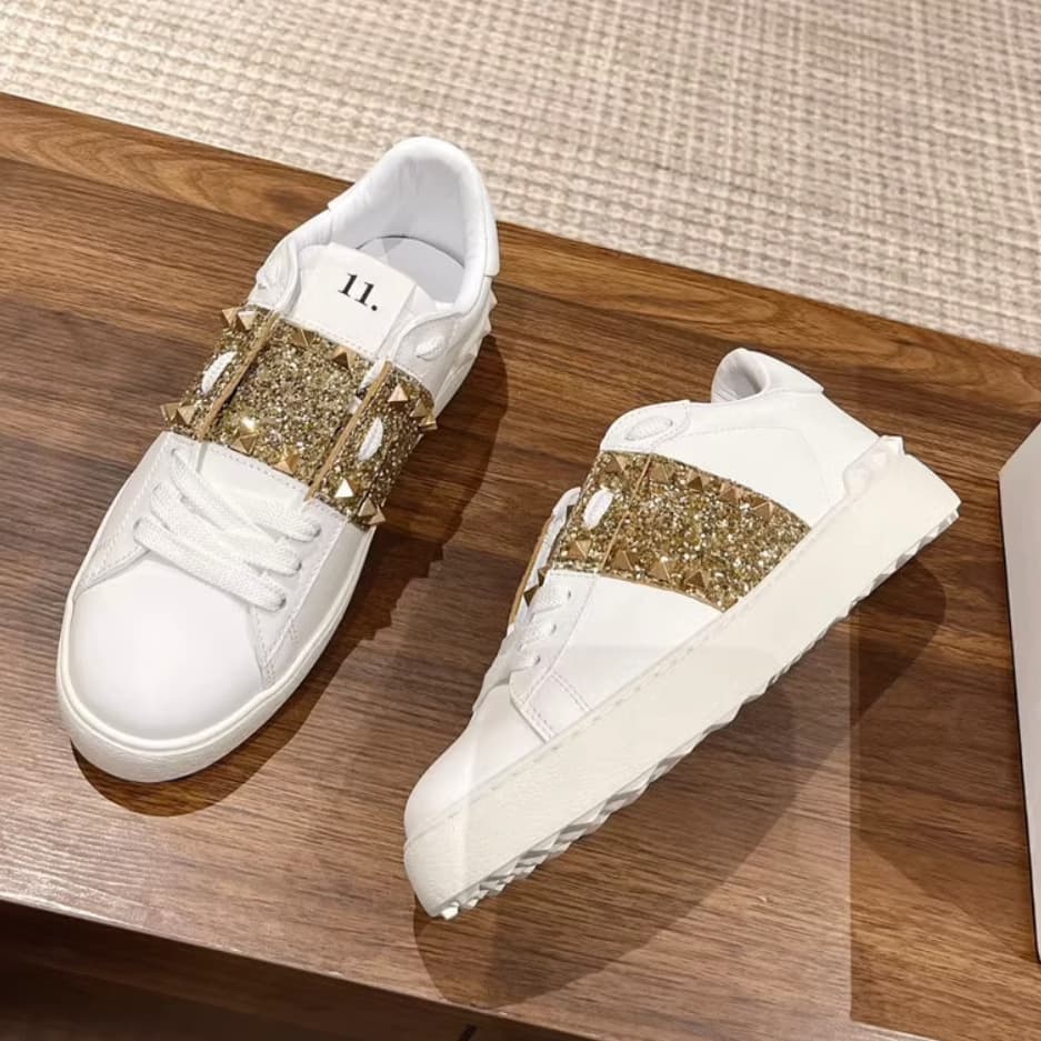 Chaussures décontractées V Family Board pour hommes, petites chaussures blanches à rivets simples, chaussures de luxe tendance, chaussures pour fe