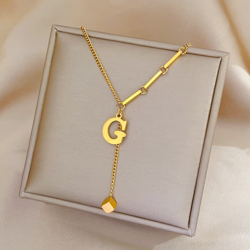 [Full body titanium steel] Block letters, personalized and minimalist, genuine gold necklace in the furnace, female ins