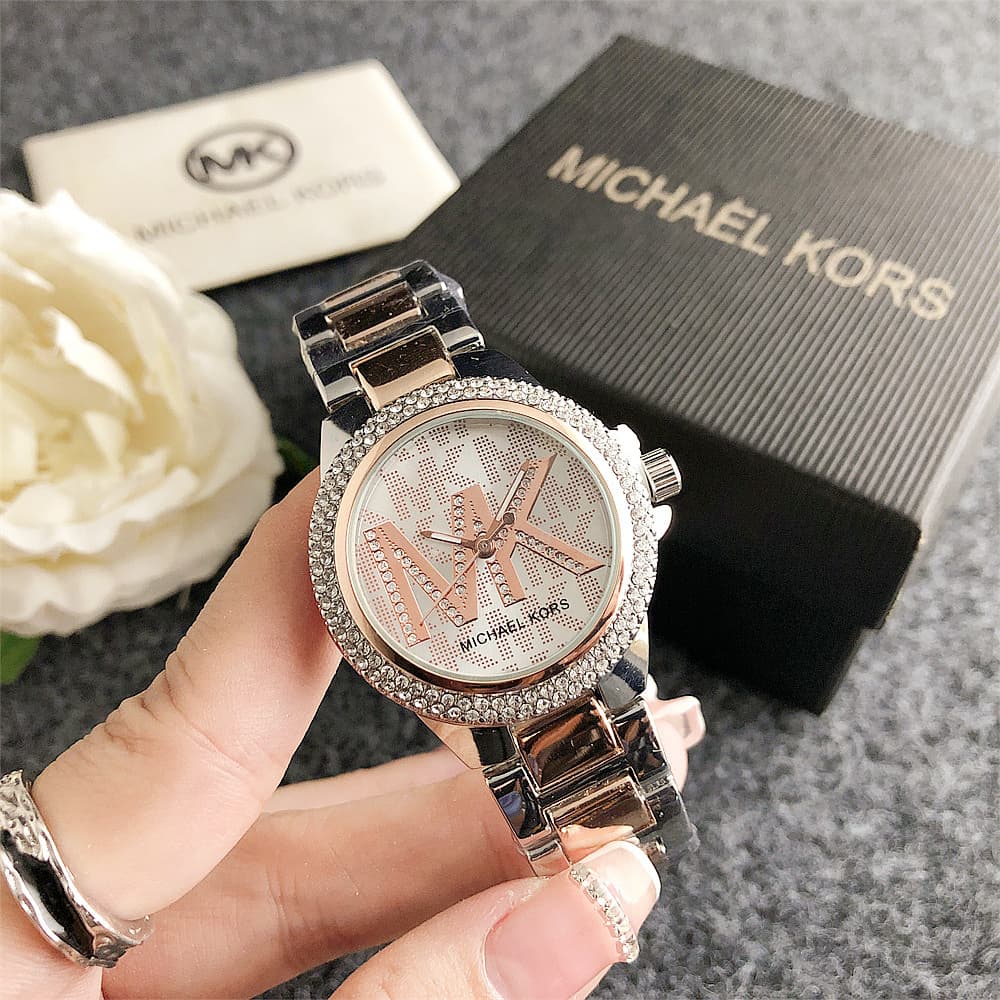 Montre femme de luxe légère et haut de gamme avec diamants, simple, romantique, déesse, étoile, avec modèles, montre tendance