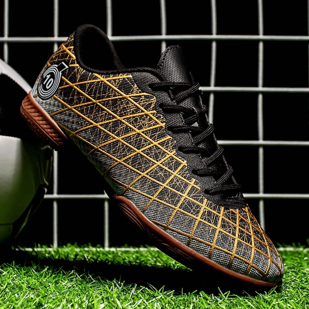 Men Soccer Football Boots Professional Lightweight Outdoor Breathable Non-slip Futsal Indoor Training Shoes Unisex Grass