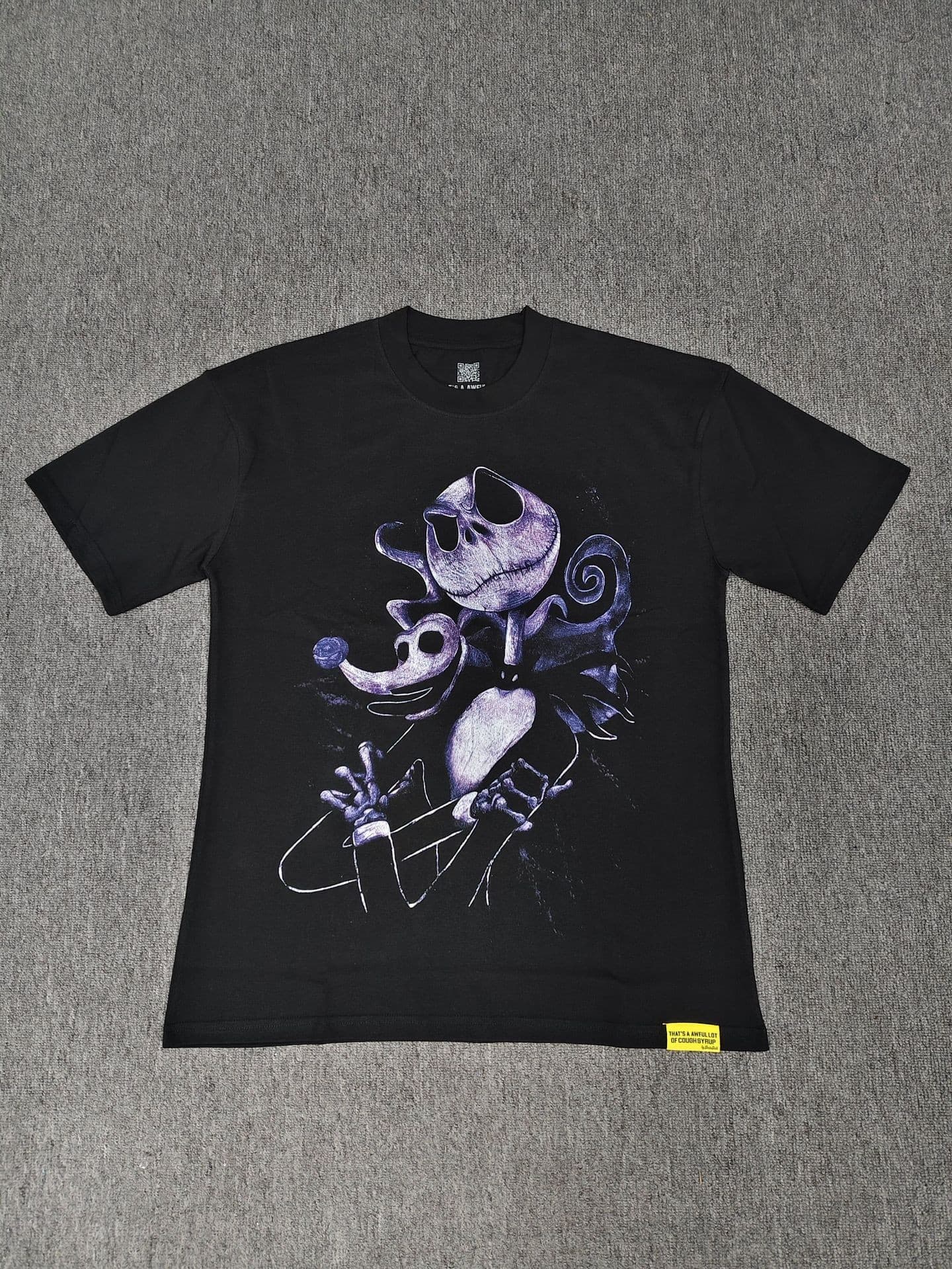 C'EST UNE QUANTITÉ ÉNORME DE SIROP CONTRE LA TOUX. C'est une marque tendance transfrontalière établie de longue date pour les t-shirts à manches