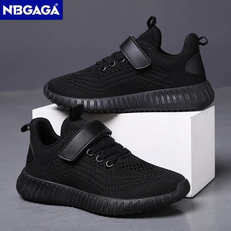 Lightweight And Breathable For Boys, Fashionable Black Outdoor Sports Shoes