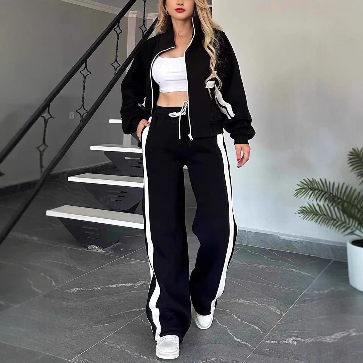 ​​Women's Striped Zip-Up Jacket Set - Lightweight Polyester Blend Sportswear For Summer & Fall (S-5xl, White/Black/Green/Brown/Gray)​​