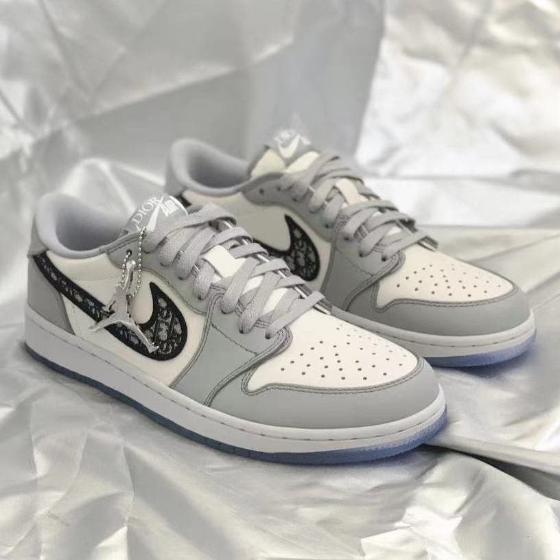 Putian Chunyuan Co Marque Blanc Gris Haute Beauté Mode Couple Chaussures Décontractées Chaussettes Basses Uple