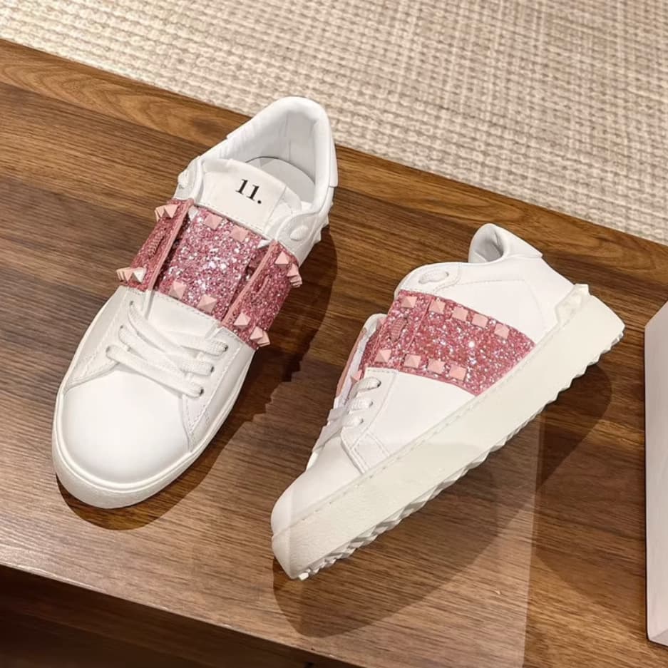 Chaussures décontractées V Family Board pour hommes, petites chaussures blanches à rivets simples, chaussures de luxe tendance, chaussures pour fe